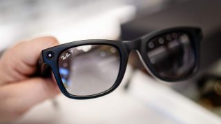 Paris : des enquêtes ouvertes après des femmes filmées à leur insu avec des lunettes connectées