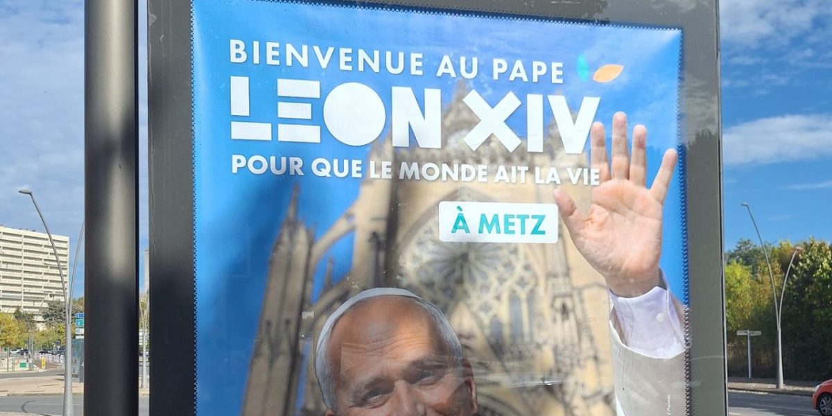 Metz se prépare à accueillir le pape Léo XIV pour la dernière journée de sa tournée française