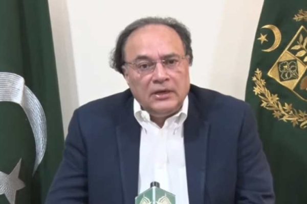 Pakistan : les manifestations coûteraient 430 millions de dollars par jour à l&rsquo;économie