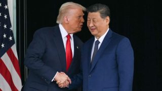 Armes à la Chine : l'ambassadeur américain évoque une offre de Trump, la Maison-Blanche dément