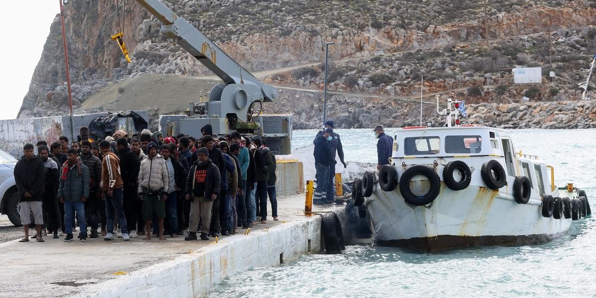 Naufrages en mer Égée : douze migrants perdent la vie au large de Lesbos et Samos