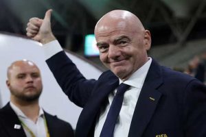 Le président de l'AFC Sheikh Salman soutient la réélection de Gianni Infantino à la FIFA