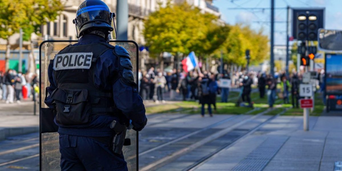 Angers : des commerçants prêts à se défendre avant les manifestations du 24 octobre