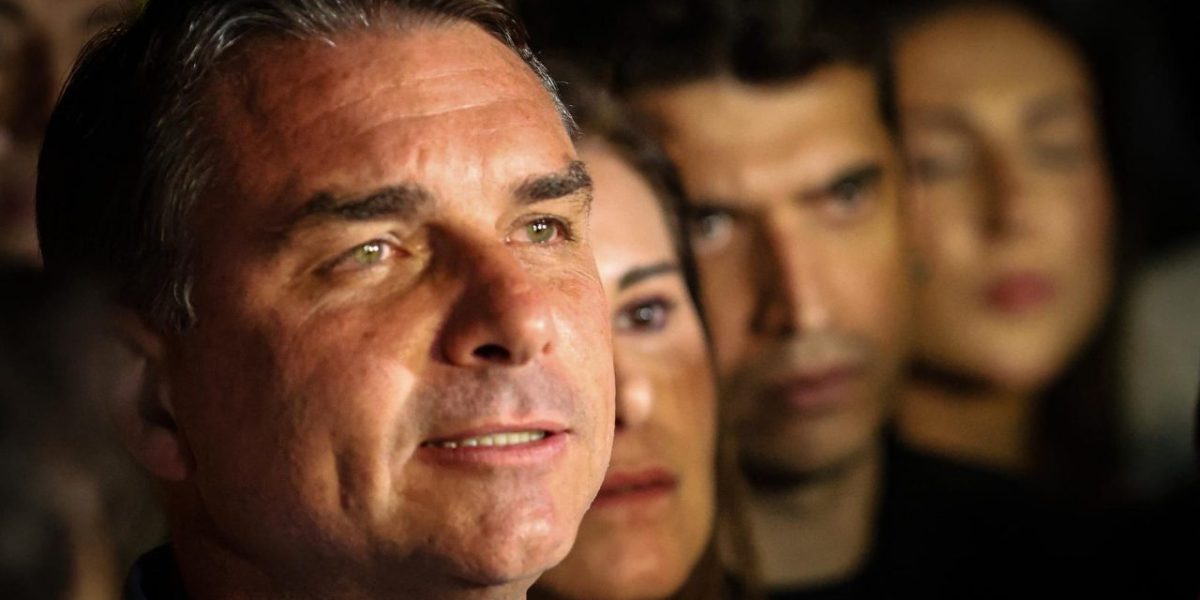Brésil : la dynastie Bolsonaro s’impose lors des élections générales