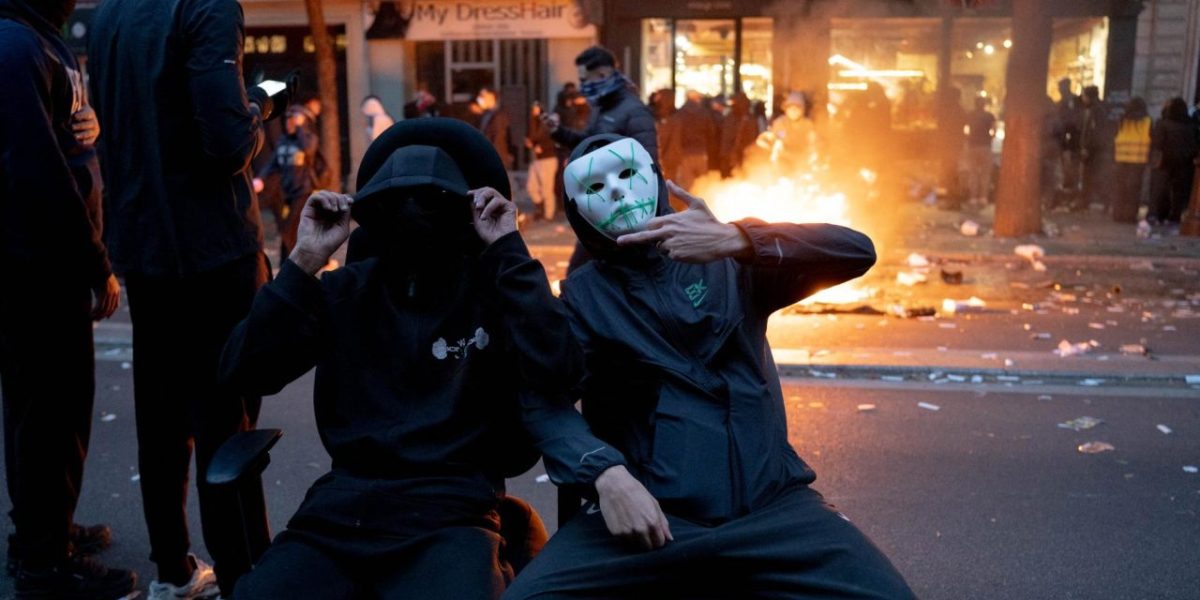 Après les manifestations du 17 octobre, une justice rapide aux verdicts contrastés