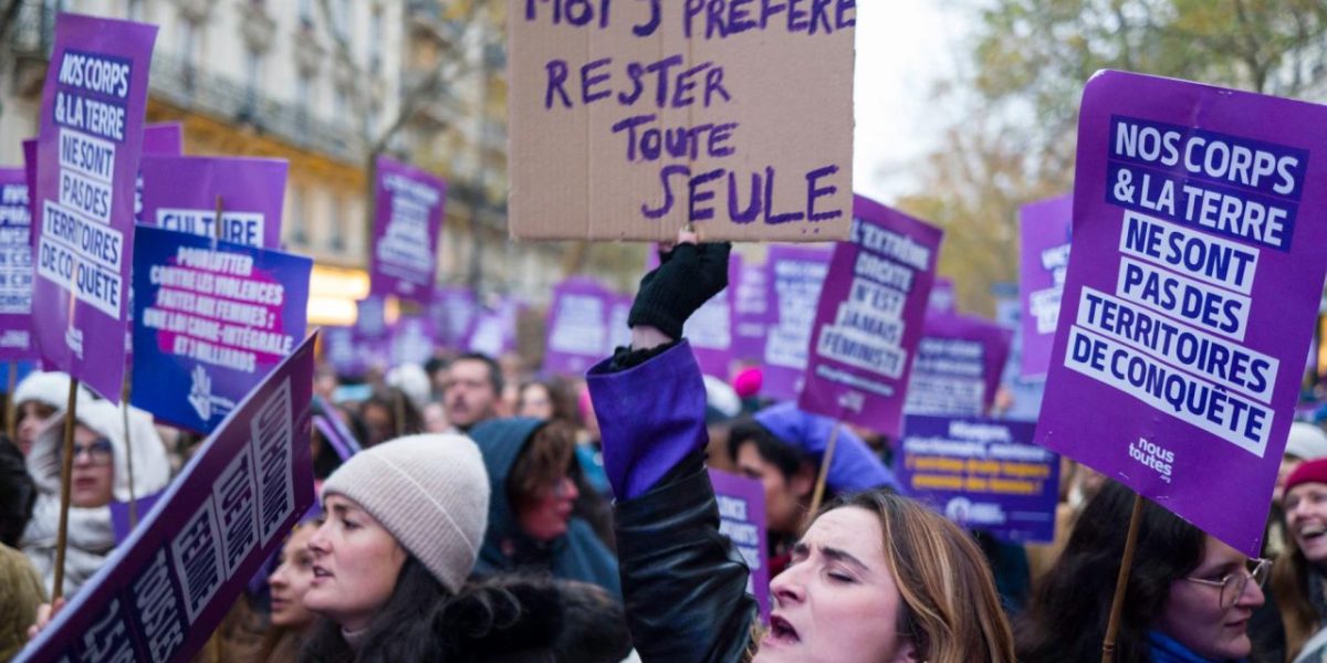 Loi sur les violences sexuelles : le mouvement féministe divisé après l'adoption du texte