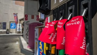 Pétrole : les réserves stratégiques françaises mobilisées contre la hausse des prix