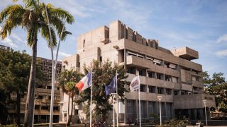Guadeloupe : couvre-feu pour les mineurs après une nuit de violences et de pillages