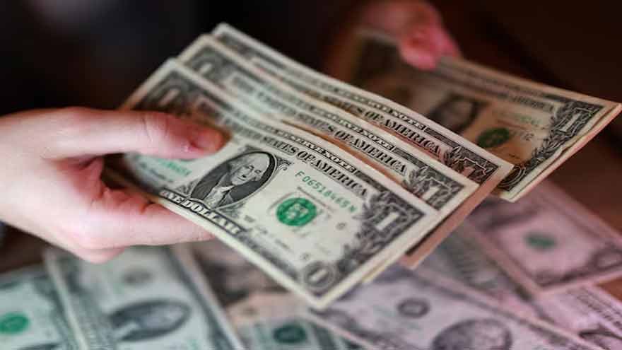 Le dollar recule avant l'inflation américaine et les signaux de la Fed