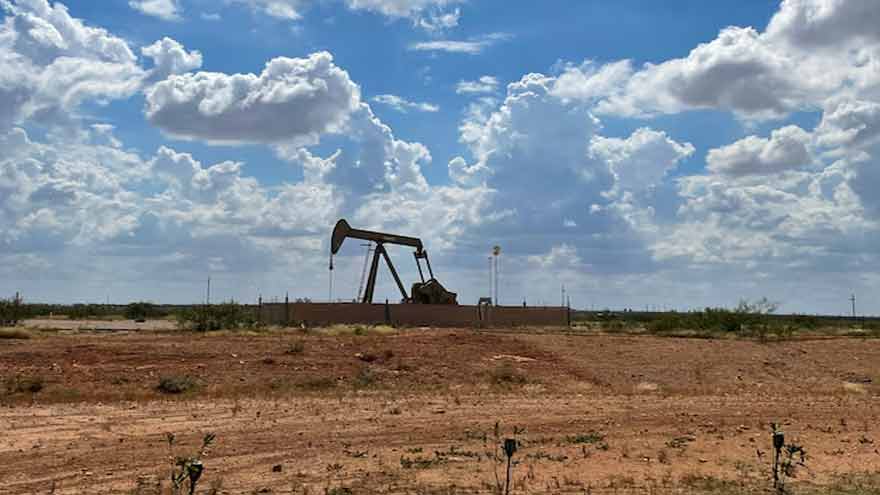 Le pétrole grimpe alors que les attaques dans le Golfe accentuent les craintes d'approvisionnement