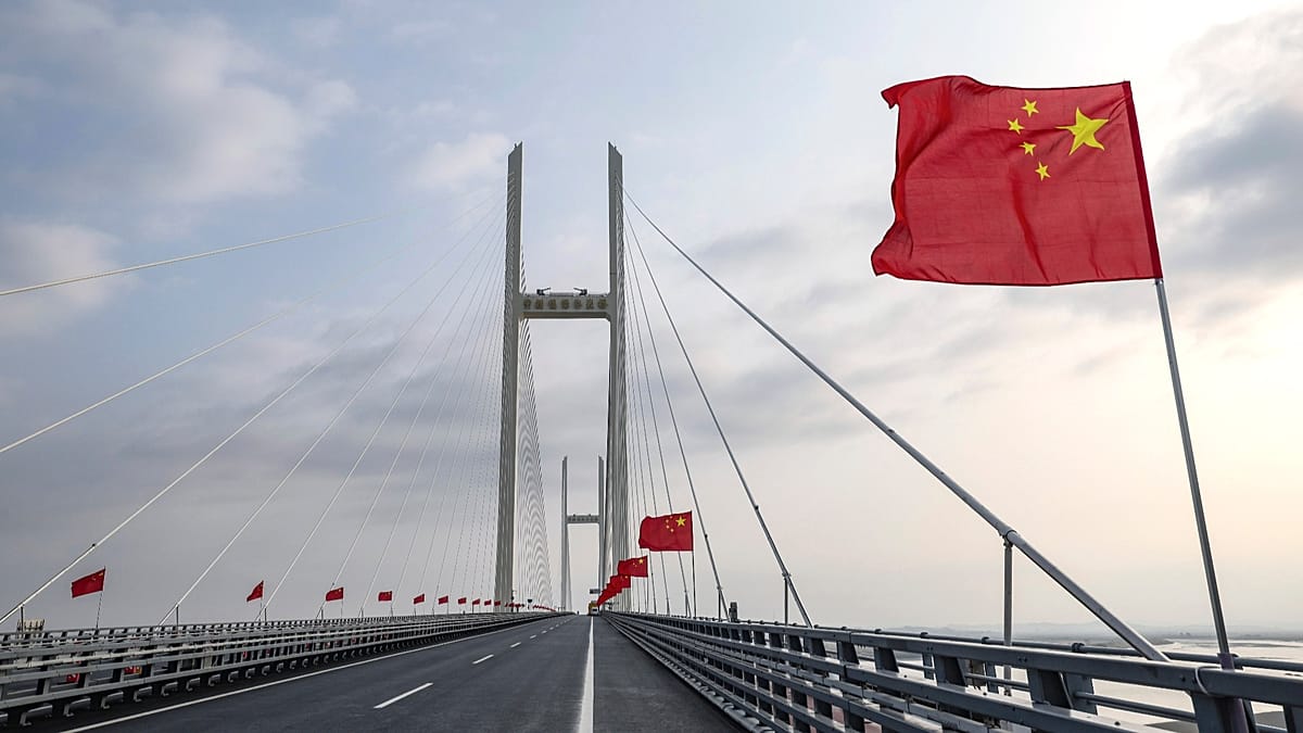 Le pont du fleuve Yalu entre la Chine et la Corée du Nord ouvre après 12 ans de retard