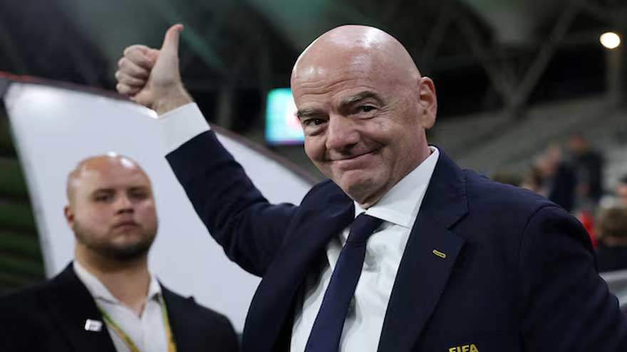 Le président de l'AFC Sheikh Salman soutient la réélection de Gianni Infantino à la FIFA