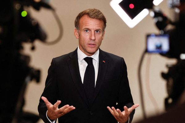 Macron et Lecornu en première ligne face à une crise sociale qui s&rsquo;aggrave