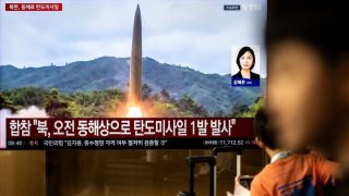 La Corée du Nord tire un missile balistique en mer, les tensions avec Séoul s'aggravent