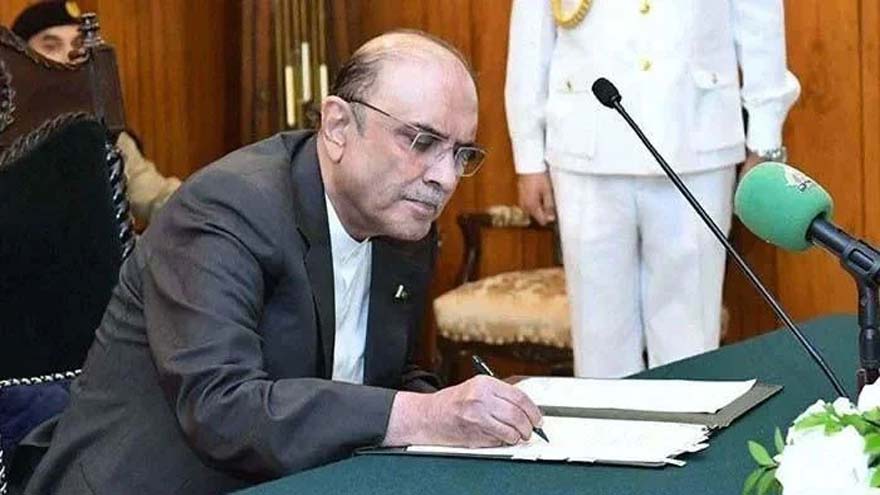 Pakistan : état d'urgence et gouvernement du gouverneur imposés au Khyber Pakhtunkhwa