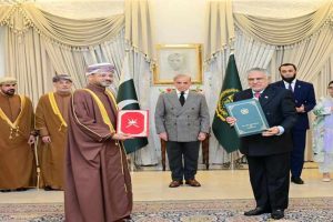 Pakistan et Oman signent six accords pour renforcer leur coopération bilatérale