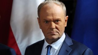 Pologne : réunion d'urgence antiterroriste après des menaces d'assassinat visant le premier ministre et le ministre de la Défense