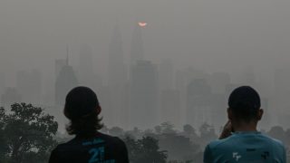 Alerte maximale en Asie du Sud-Est : les incendies indonésiens couvrent la région d'un brouillard toxique