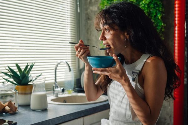 La révolution de la cuillère : pourquoi de plus en plus de personnes abandonnent la fourchette