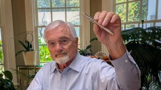 Un stylo à 1 000 dollars refait surface dans la course au Sénat de Ken Paxton